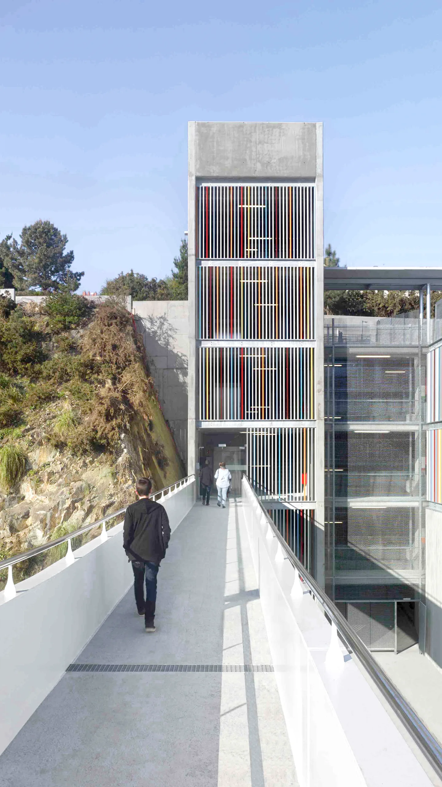 Díaz y Díaz Arquitectos - Aparcamiento - Materno - A Coruña